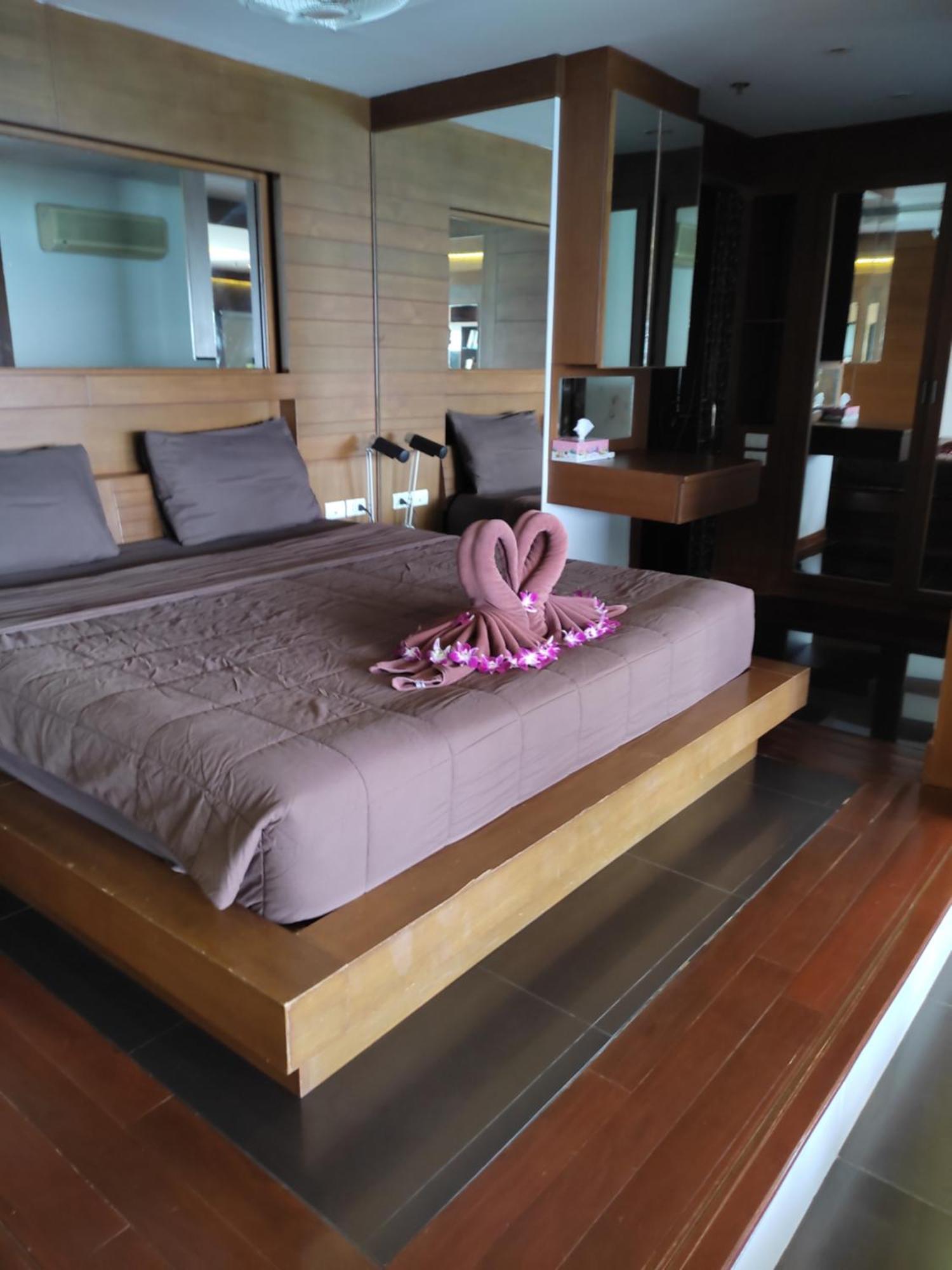 Patong Tower Holiday Rentals Экстерьер фото